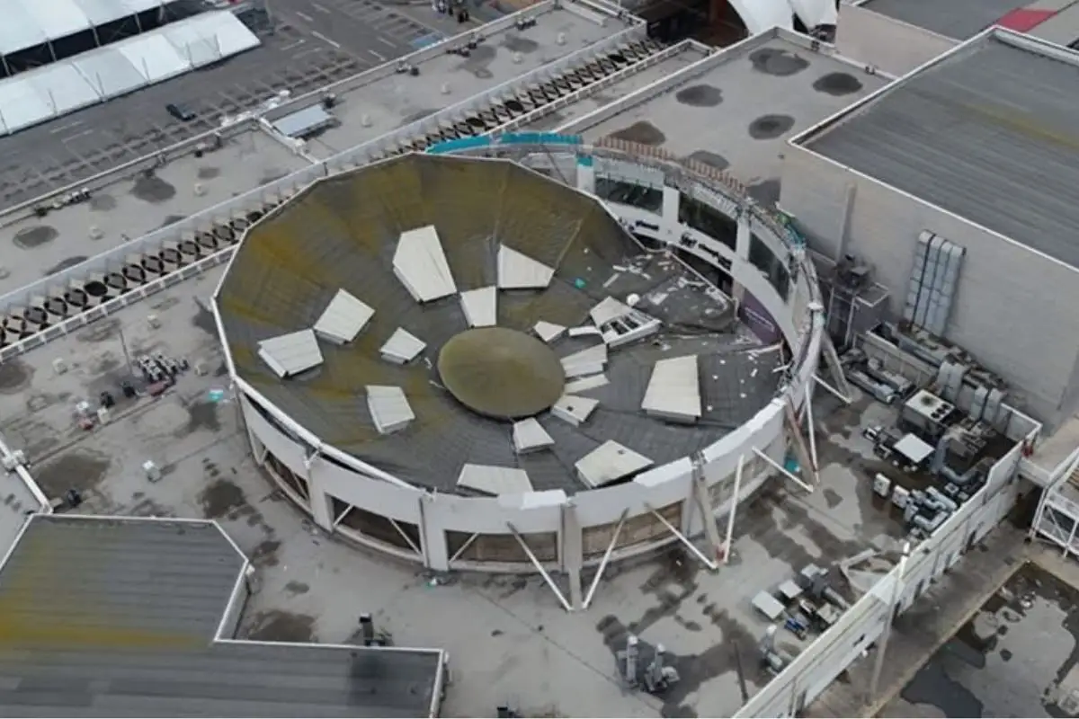 (VIDEOS) Colapsa techo del centro comercial Real Plaza de Trujillo, en Perú 1 Así colapsó techo de la Real Plaza de Trujillo en Perú