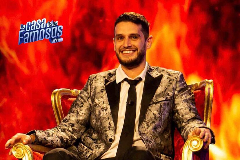 El Cojo Feliz se burla de Adrián Marcelo por show en el Metropólitan