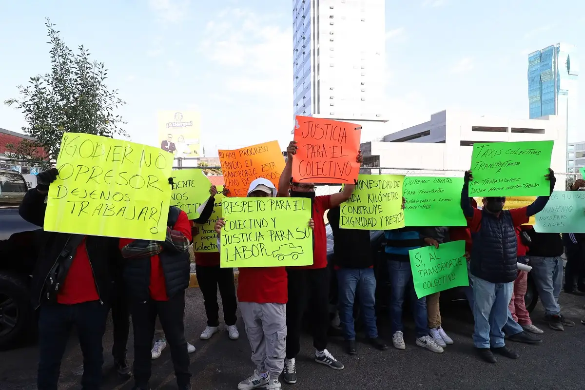 28 de Octubre desquicia otra vez la Atlixcáyotl por el regreso de los taxis pirata 1 28 de Octubre desquicia otra vez la Atlixcáyotl por el regreso de los taxis pirata