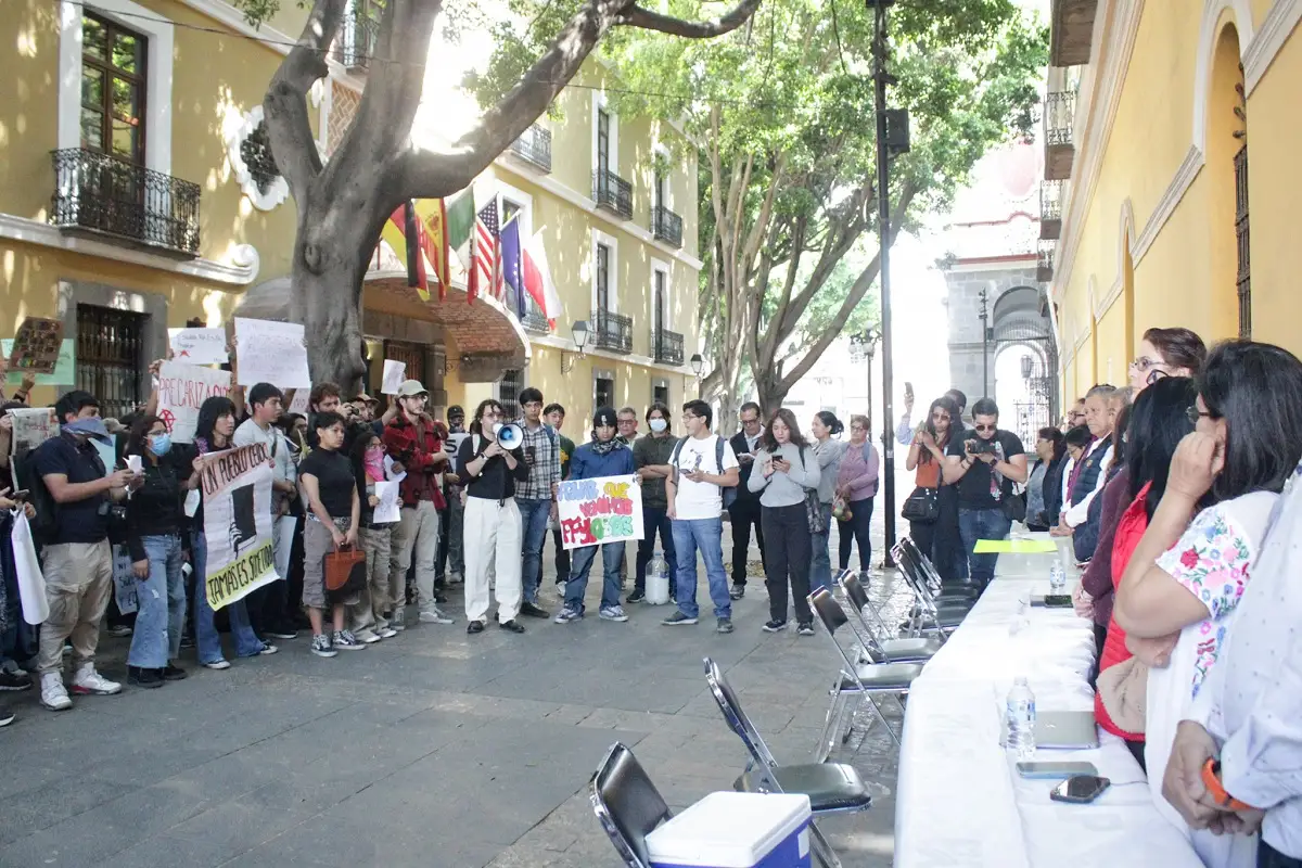 BUAP instalará 11 mesas de negociación el 27 de marzo 1 BUAP instalará 11 mesas de negociación el 27 de marzo