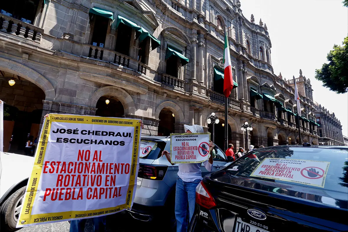 Con caravana, vecinos y comerciantes se manifiestan contra los parquímetros de Puebla 1 Parquímetros de Puebla