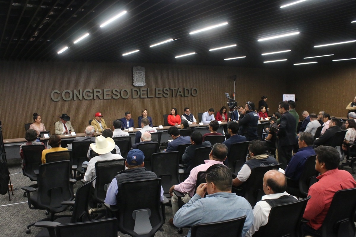 Diputadas y diputados respaldan a migrantes poblanos 1 Diputadas y diputados respaldan a migrantes poblanos