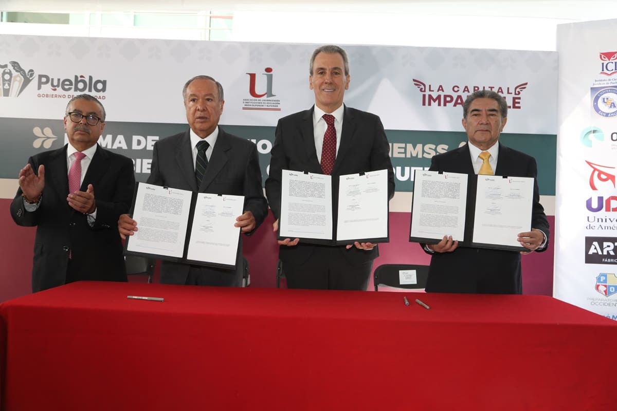 Gobierno de la Ciudad y AUIEMSS impulsan educación y desarrollo profesional 1 Gobierno de la Ciudad y AUIEMSS impulsan educación y desarrollo profesional