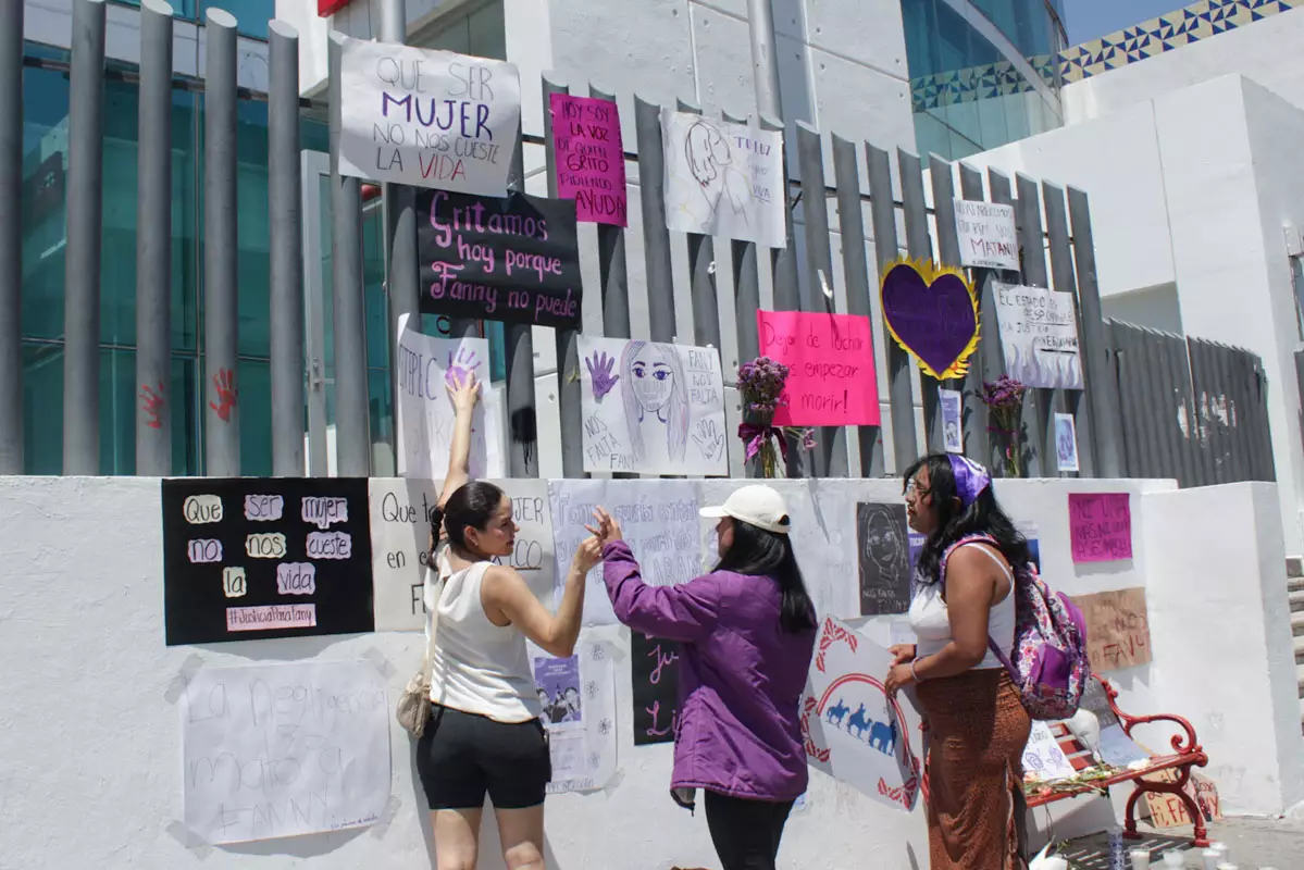 Manifestacion Fiscalia de Puebla Justicia para Fanny 2