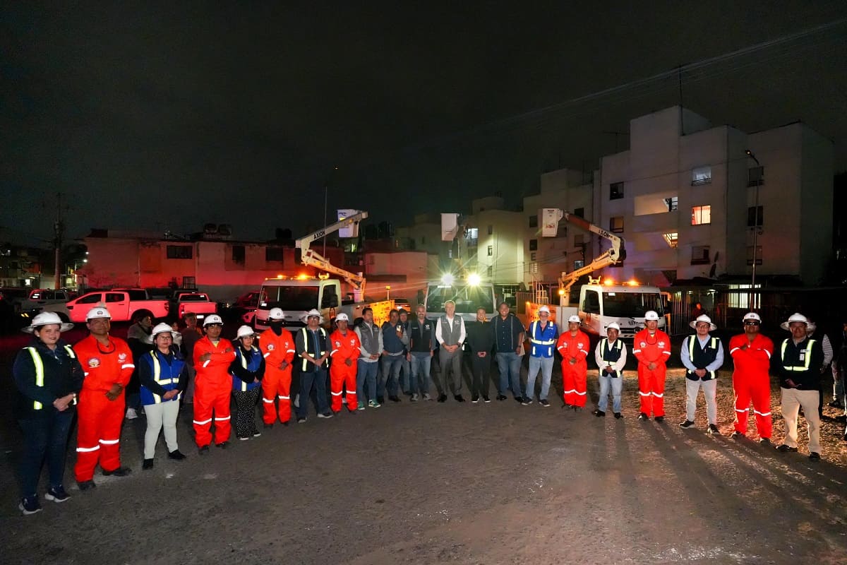 Pepe Chedraui reafirma su compromiso para la transformación urbana con Puebla Brilla 1 Con Puebla Brilla, el Gobierno de la Ciudad realizó la modernización del alumbrado público en la Unidad Habitacional San Pedro