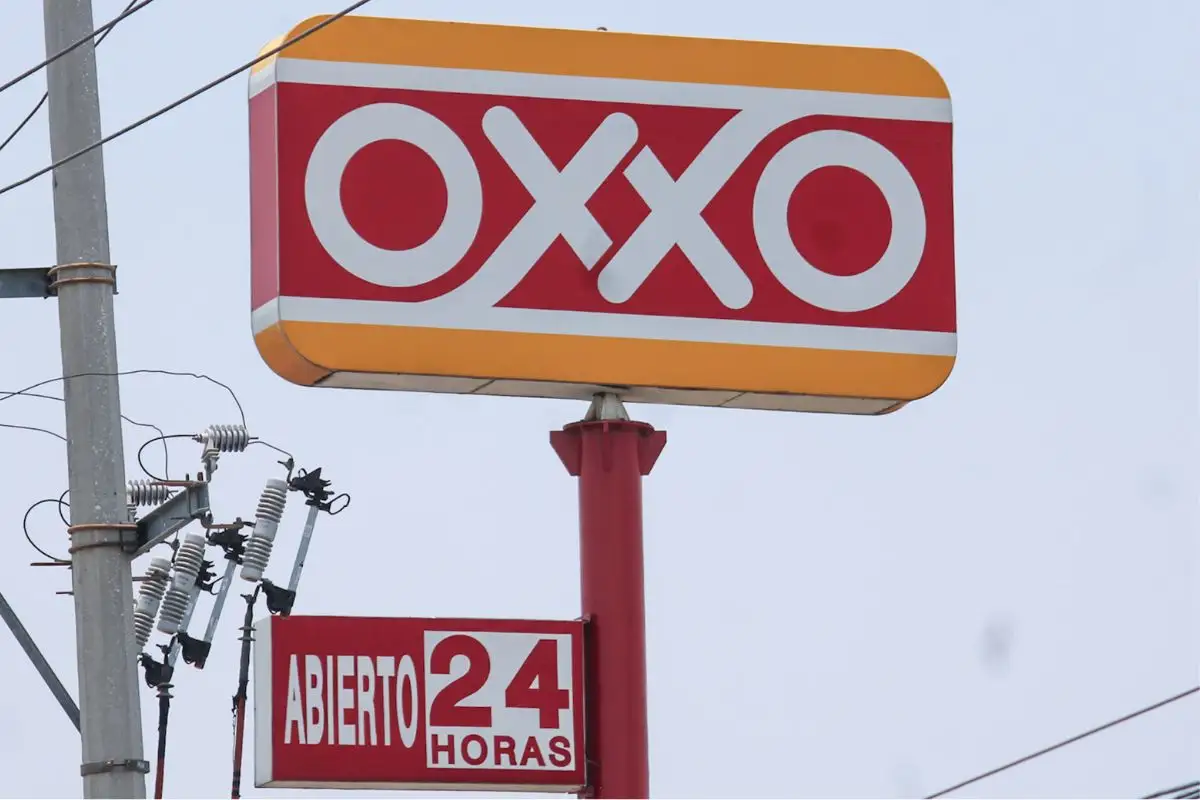 Con botones de emergencia en Oxxo buscan refuerza la seguridad en tiendas de Puebla