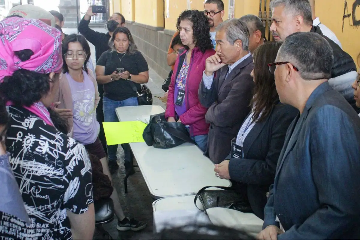 Alumnos y directivos de BUAP firman carta de no represalias