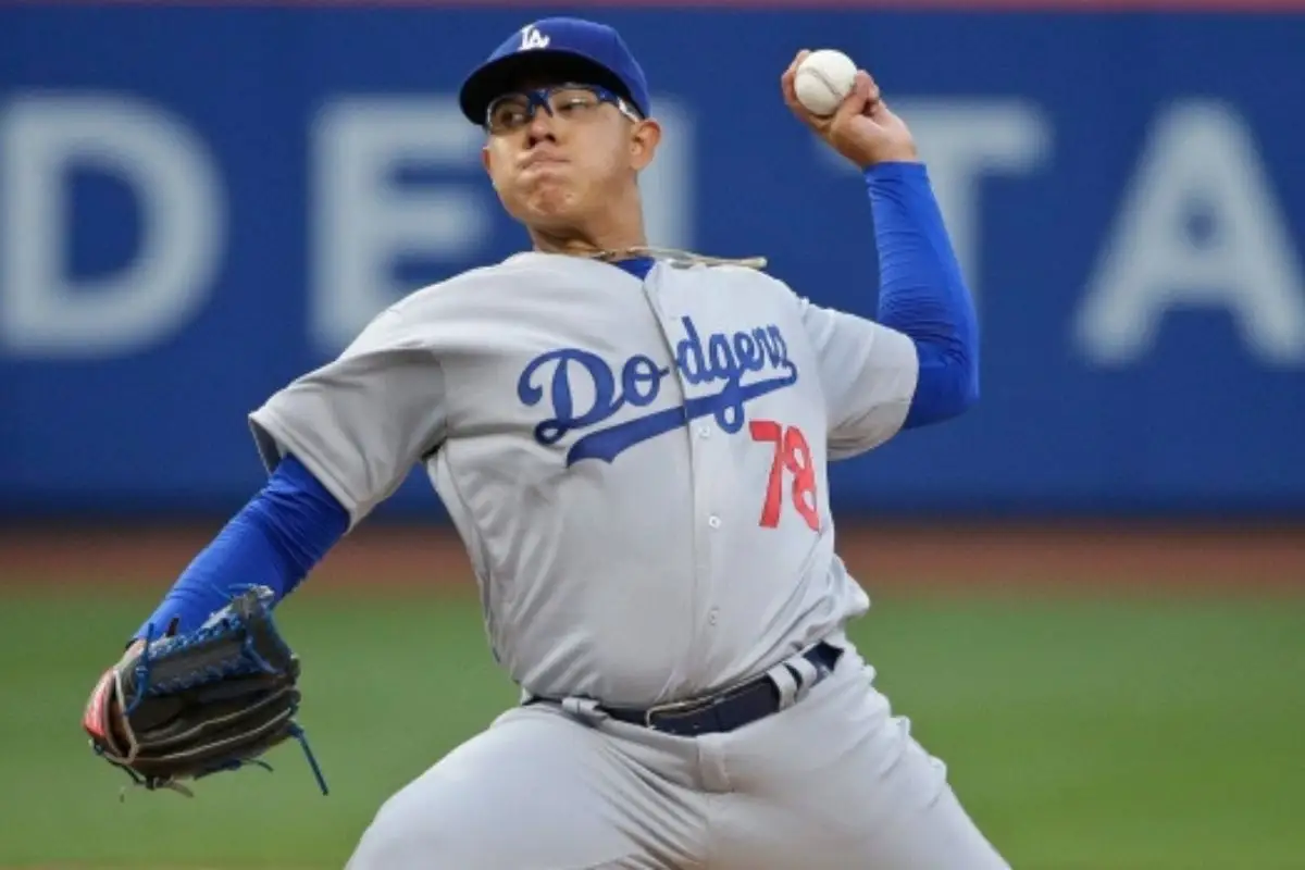 ¿Por qué la MLB suspendió al beisbolista mexicano Julio Arias? 1 ¿Por qué la MLB suspendió al beisbolista mexicano Julio Arias?