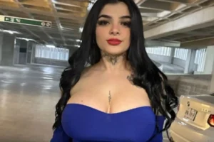 Karely Ruiz donó 6 mil pesos a Patitas Pintadas en Puebla