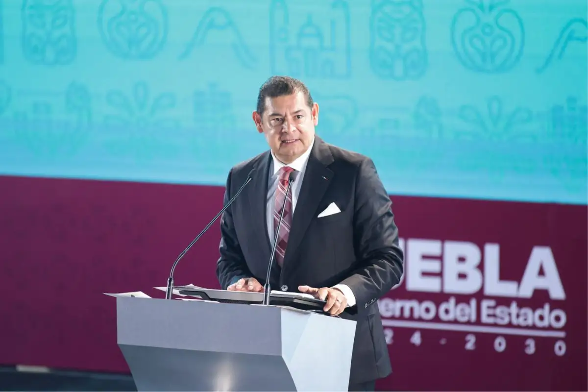 “No somos virreyes ni monarcas”: Armenta en su informe de 100 días por Amor a Puebla