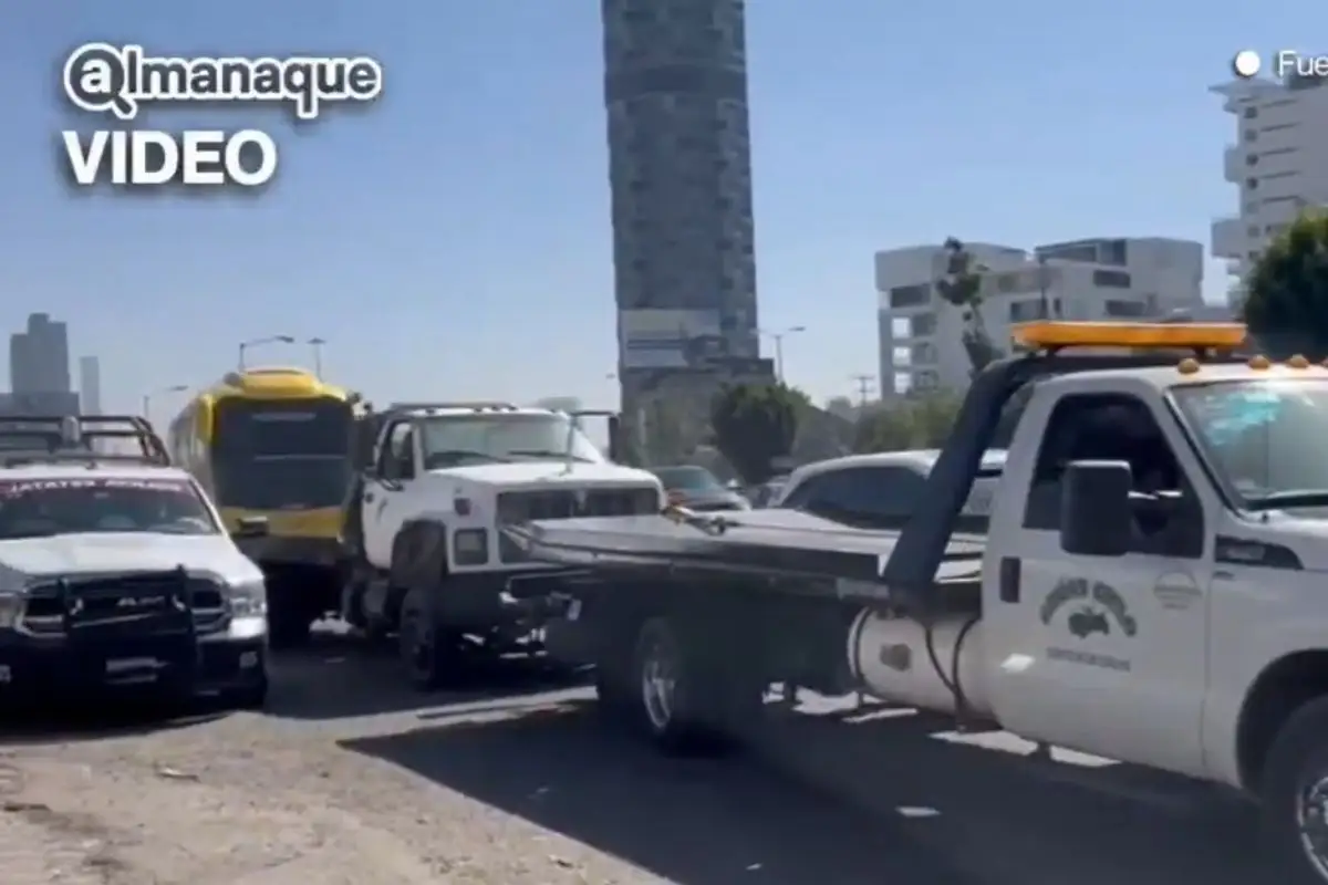 Implementan operativo en vía Atlixcáyotl contra transporte pirata en Puebla 1 Implementan operativo contra el transporte pirata en Puebla