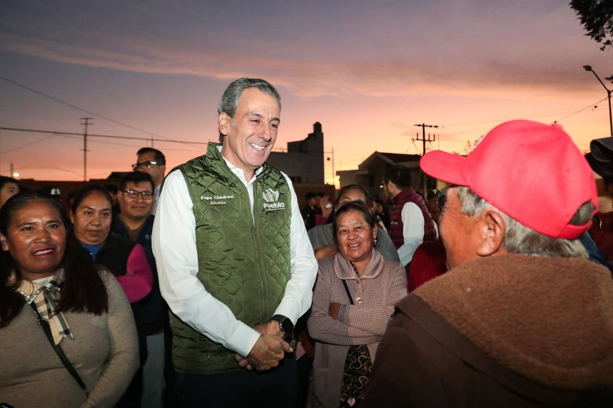 Instaló Gobierno de la Ciudad 140 luminarias LED en San Miguel Espejo