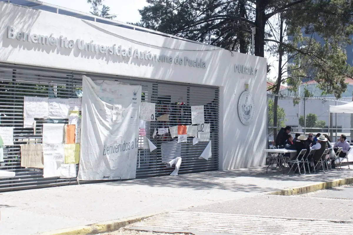 Estos son los pliegos petitorios de 22 unidades académicas de la BUAP 2 Estos son los pliegos petitorios de 22 unidades académicas de la BUAP