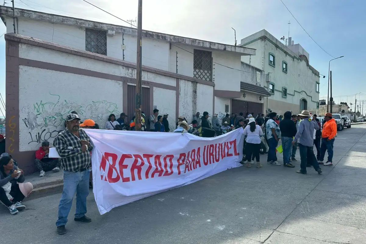 Simpatizantes de los González Vieyra acusan a dirigente de MC de "venderlos" 1 MC vendió a los González Vieyra: pobladores de Chalchicomula