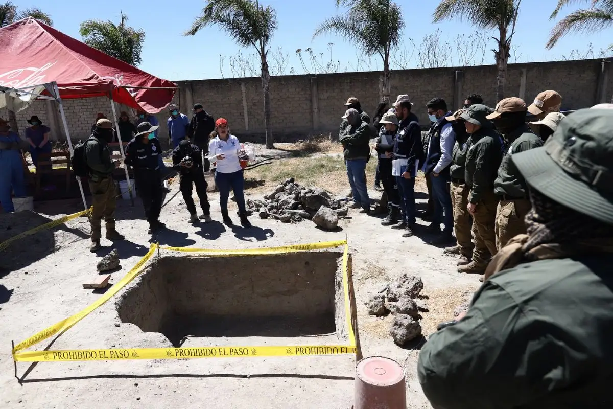 “Barrieron” evidencia en rancho Izaguirre de Teuchitlán; es una burla: madres buscadoras 1 “Barrieron” evidencia en rancho Izaguirre de Teuchitlán; es una burla: madres buscadoras