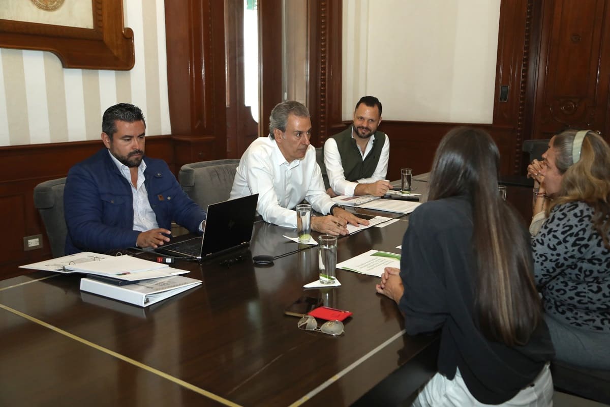 Encabeza Pepe Chedraui reunión informativa del Programa Estacionamiento Rotativo 1 “Somos un gobierno abierto, que escucha y atiende las necesidades de todas y todos” dijo el alcalde en la reunión informativa pepe chedraui