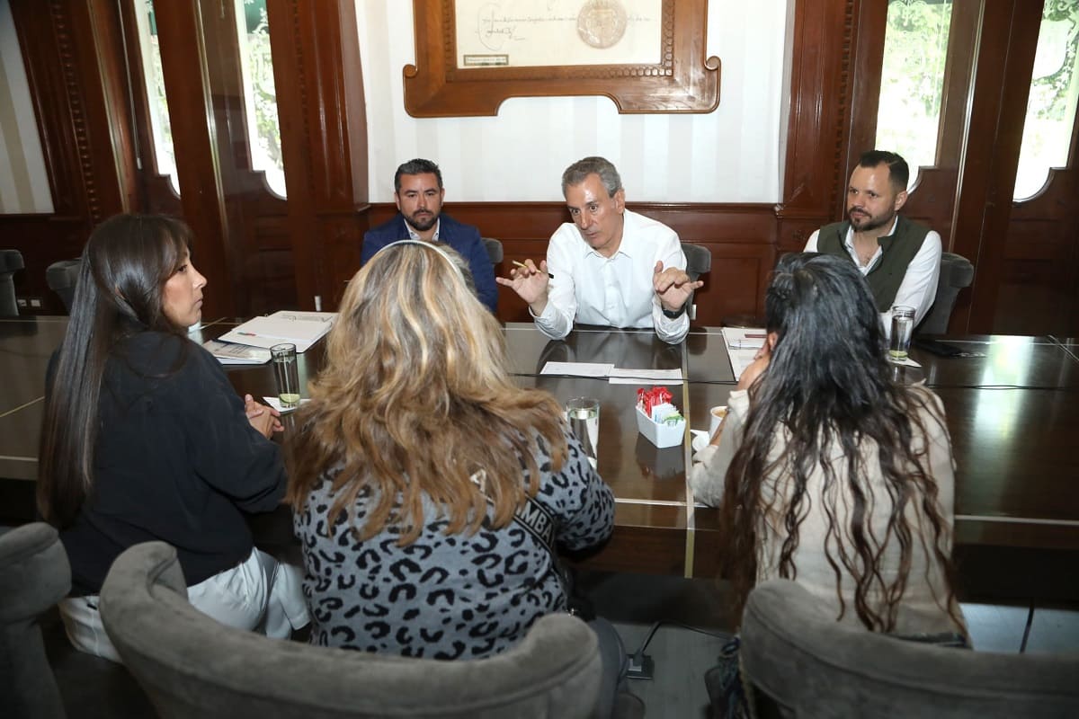 “Somos un gobierno abierto, que escucha y atiende las necesidades de todas y todos” dijo el alcalde en la reunión informativa 