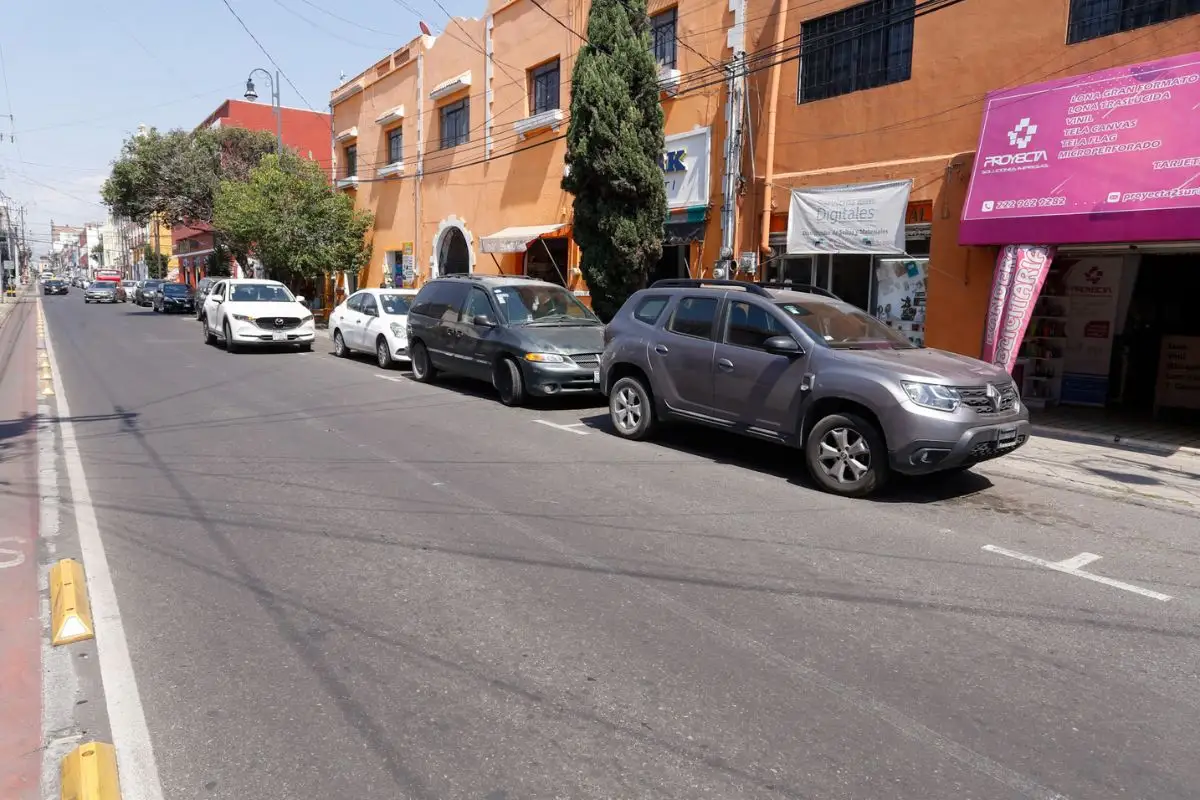 Vigilarán los parquímetros en Puebla con 4 vehículos con cámaras