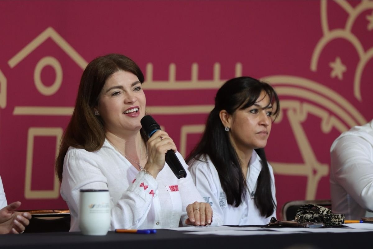 Ayuntamiento de Zacatlán y Gobierno del Estado entregan primeros chequespara obra comunitaria