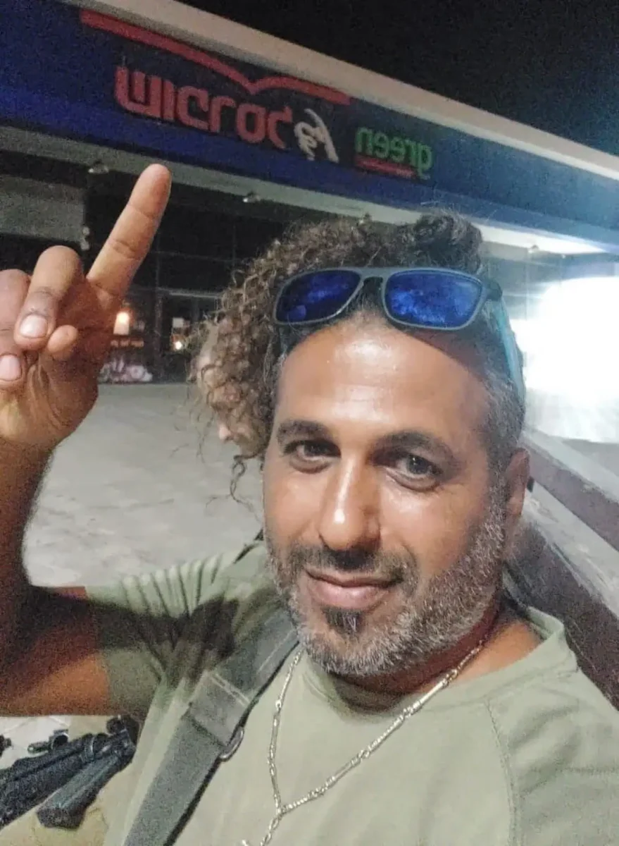 Captan momento exacto en que un tiburón devora a una persona