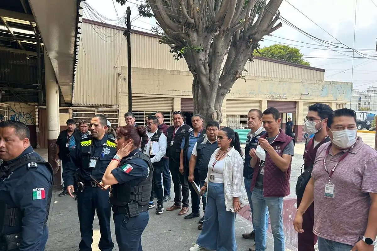 ¡Qué asco! Decomisan 50 kilos de carne descompuesta en el Mercado Zapata de Puebla 2 Decomisan 50 kilos de carne descompuesta en el Mercado Zapata de Puebla