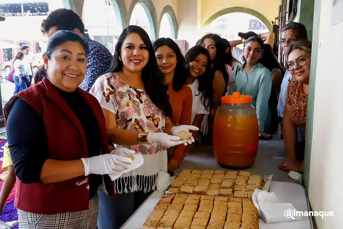 Encabeza Tonantzin Fernández la colocación de la alfombra monumental de Semana Santa 7 Encabeza Tonantzin Fernandez la colocacion de la alfombra monumental de Semana Santa 4