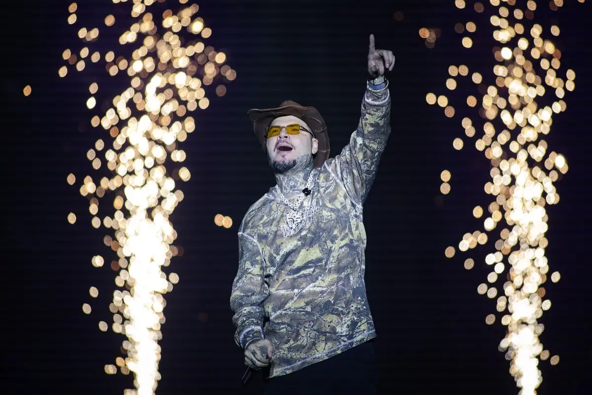 Farruko en la Feria de Puebla 2025: el reggaetonero convertido al cristianismo cantó en el Teatro del Pueblo 1 Farruko en la Feria de Puebla 2025