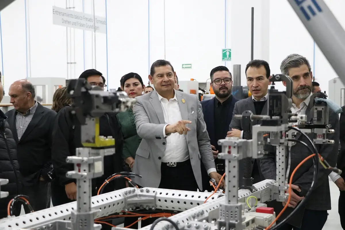 Inicia construcción del Centro de Diseño Olinia en el Instituto Tecnológico de Puebla 1 Inicia construcción del Centro de Diseño Olinia en el Instituto Tecnológico de Puebla