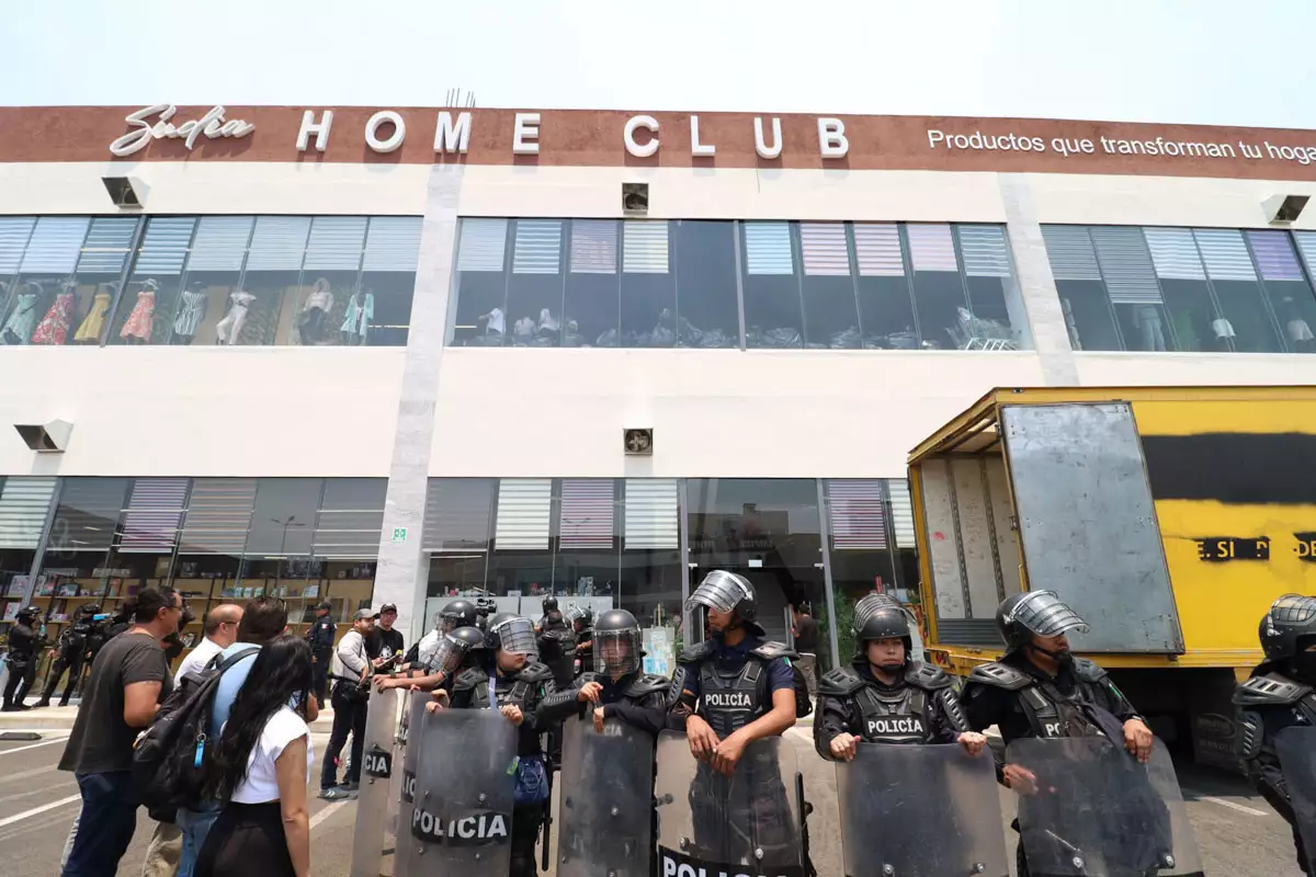 Operativo y decomiso Super Home Club 6