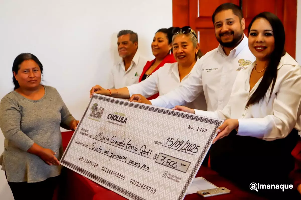 Resultados del Miercoles Ciudadano Tonantzin Fernandez entrega apoyos economicos a cholultecas 4