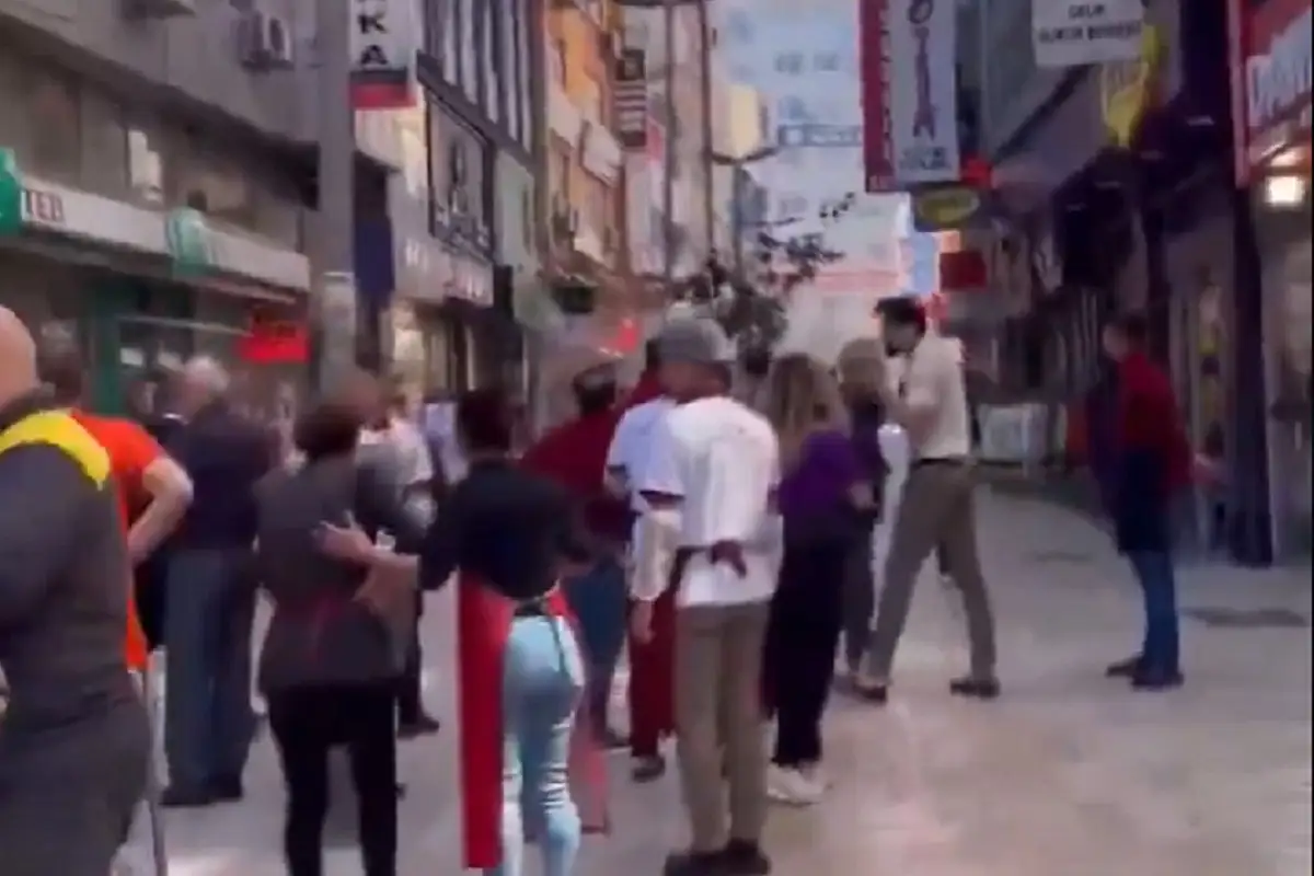 VIDEOS: Sismo de magnitud 6.2 sacude Estambul, Turquía 1 Sismo de magnitud 6.2 sacude Estambul