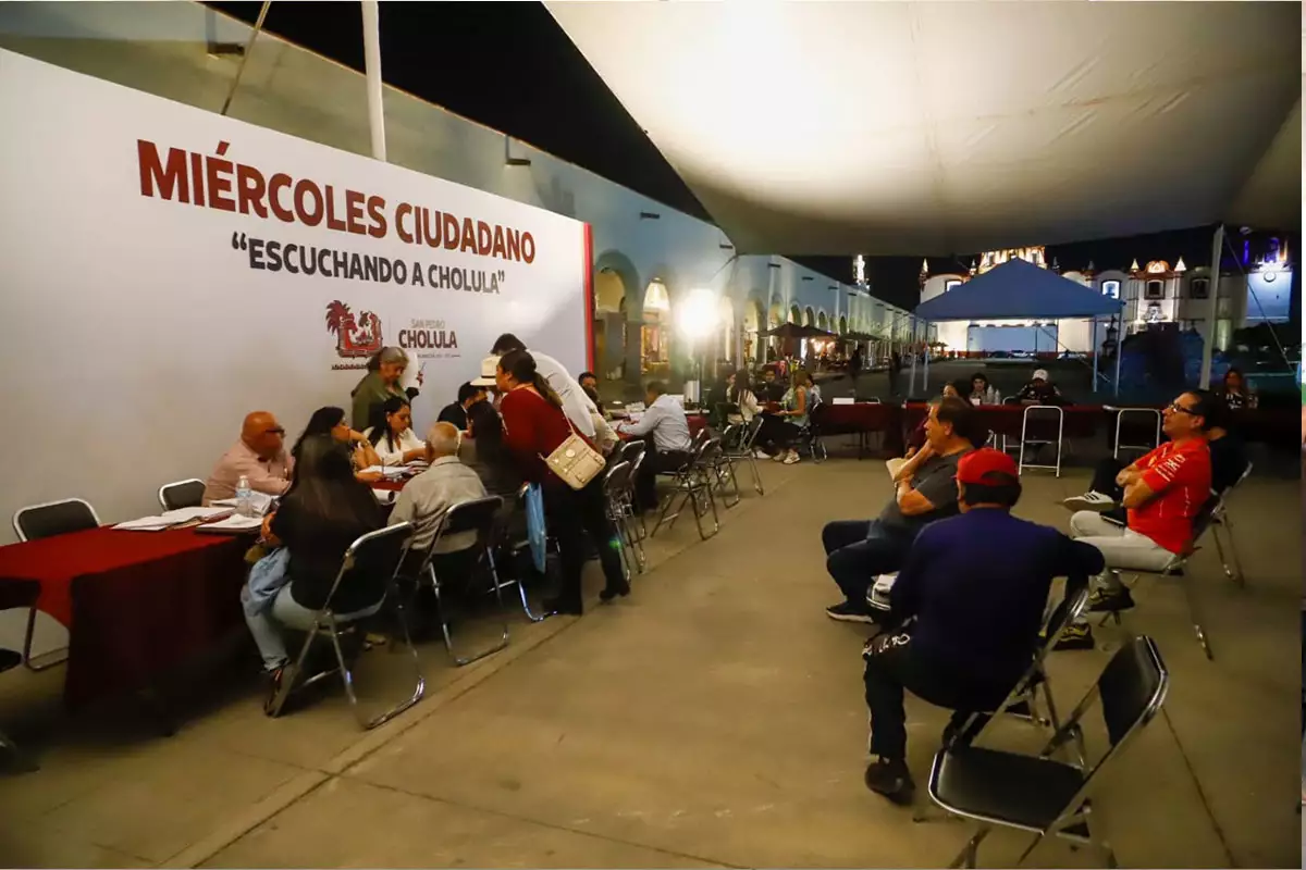 Tonantzin Fernandez en la quinta edicion del programa Miercoles Ciudadano Escuchando a Cholula 2