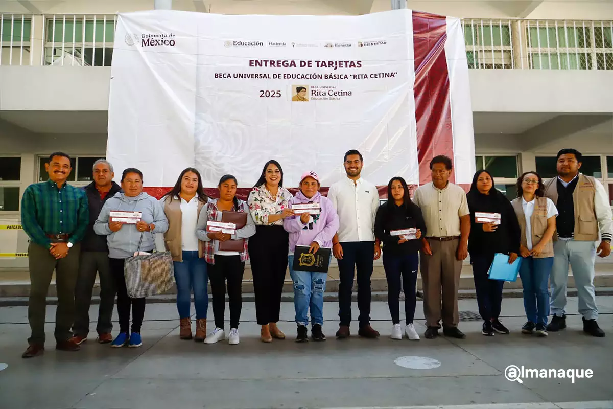 Tonantzin Fernandez encabeza la entrega de tarjetas de la Beca Universal Rita Cetina en el CELMA 2