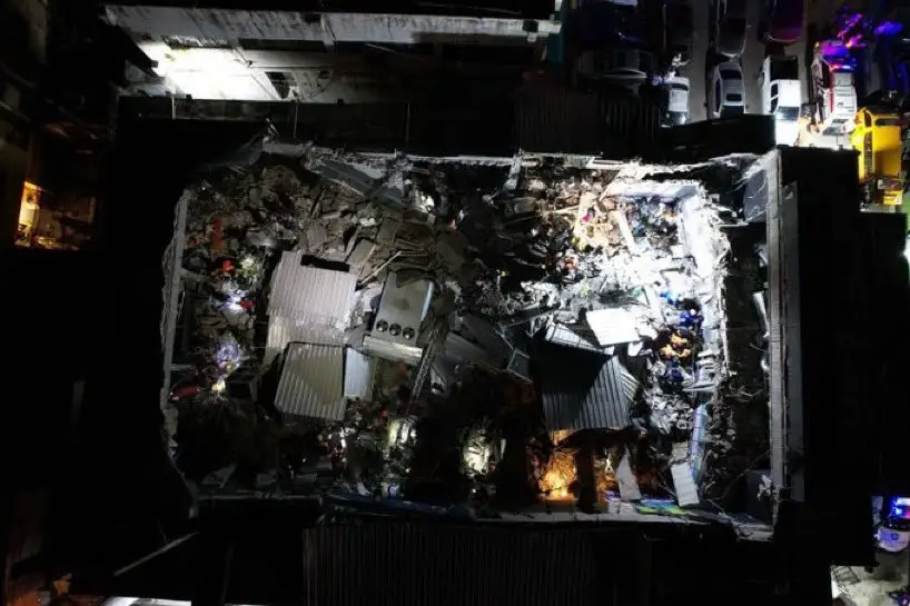 Techo de discoteca Jet Set colapsa y deja más de 40 muertos