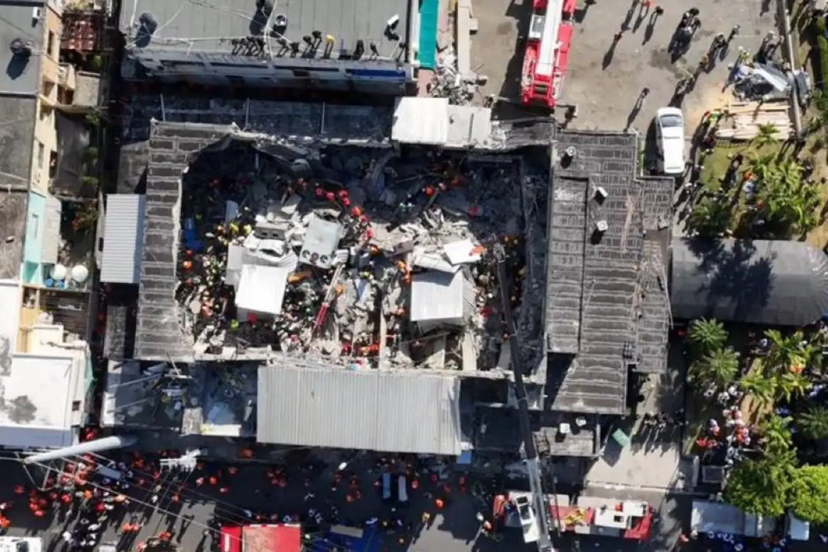 Ex beisbolista, entre las víctimas por derrumbe de techo de la discoteca Jet Set 1 Techo de discoteca Jet Set colapsa y deja más de 40 muertos