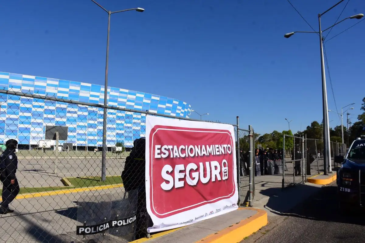 Garantiza Gobierno estacionamiento gratuito y seguridad en zona de estadios