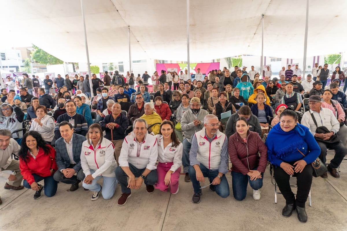 Realizaron Pepe Chedraui y MariElise Budib Jornada Imparable del SMDIF en Valle del Sol 1 Jornada Imparable en Valle del Sol