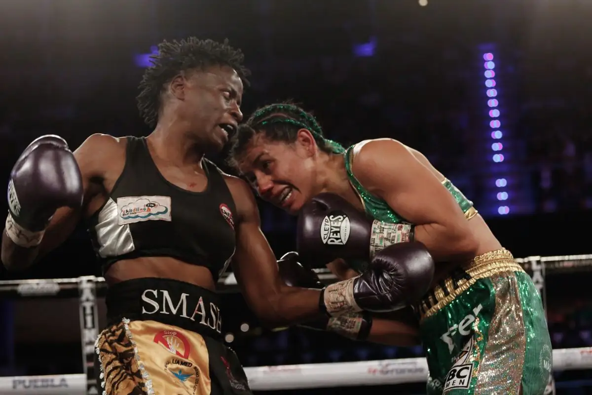 La Bonita Sánchez retiene el título plata del WBC