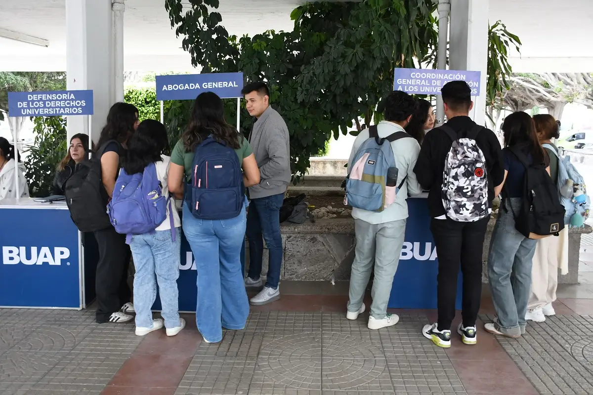 Instala BUAP Módulos de Atención a la Comunidad Universitaria