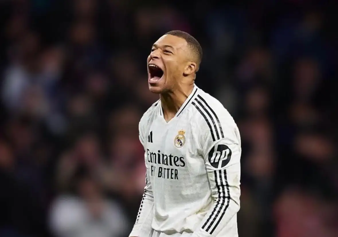 Sanción de Mbappé de un partido desata críticas