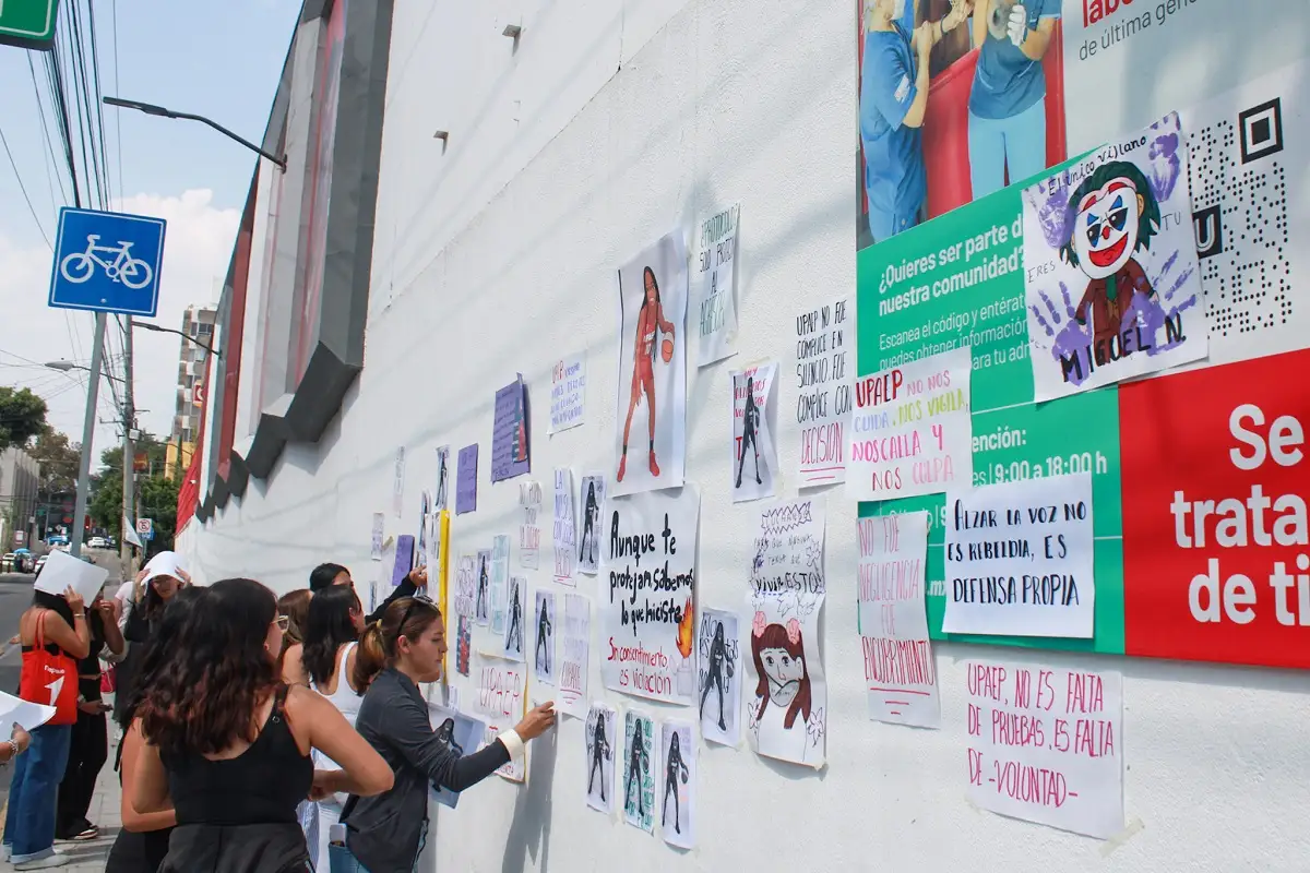 Alumnas de UPAEP llaman a denunciar a directivo acusado de abuso sexual 3 Alumnas de UPAEP llaman a denunciar a directivo acusado de abuso sexual