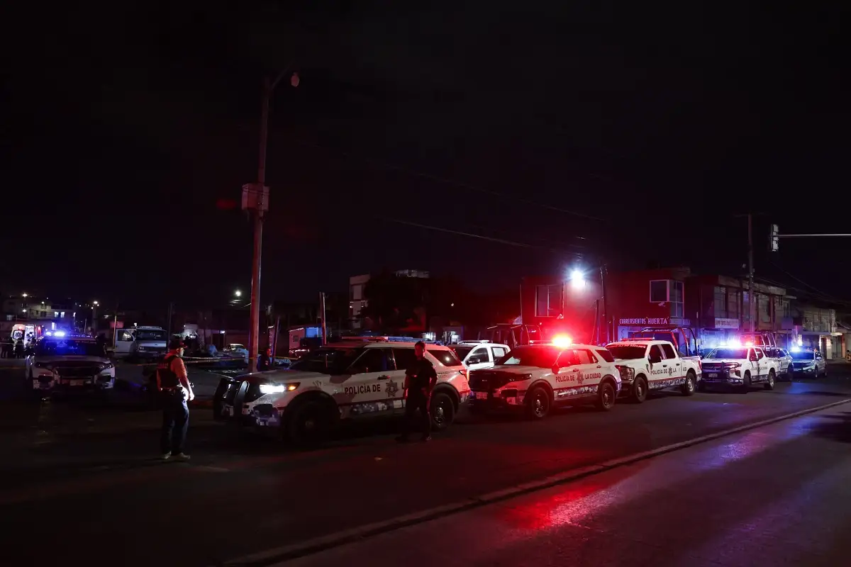 Balacera deja dos muertos en el tianguis de Los Lavaderos