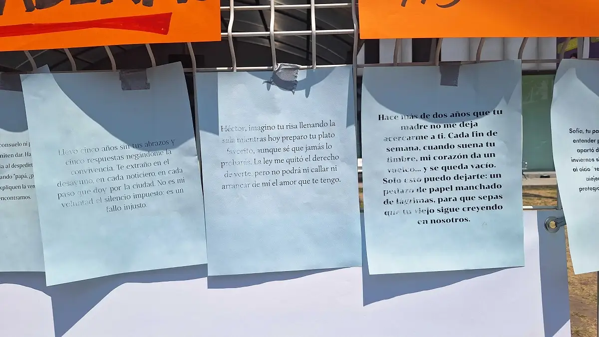 Colectivos colocan el primer tendedero masculino en Puebla