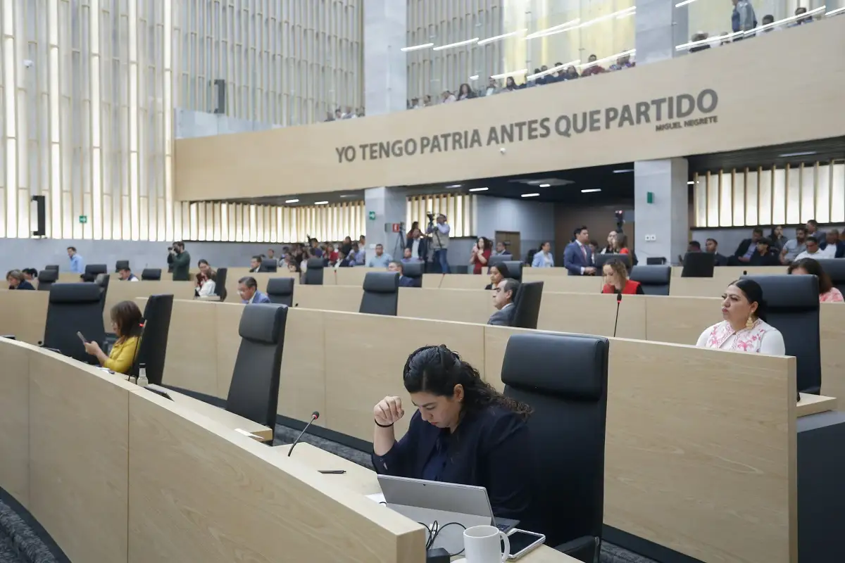 Congreso de Puebla prohíbe la reelección inmediata y limita el nepotismo electoral