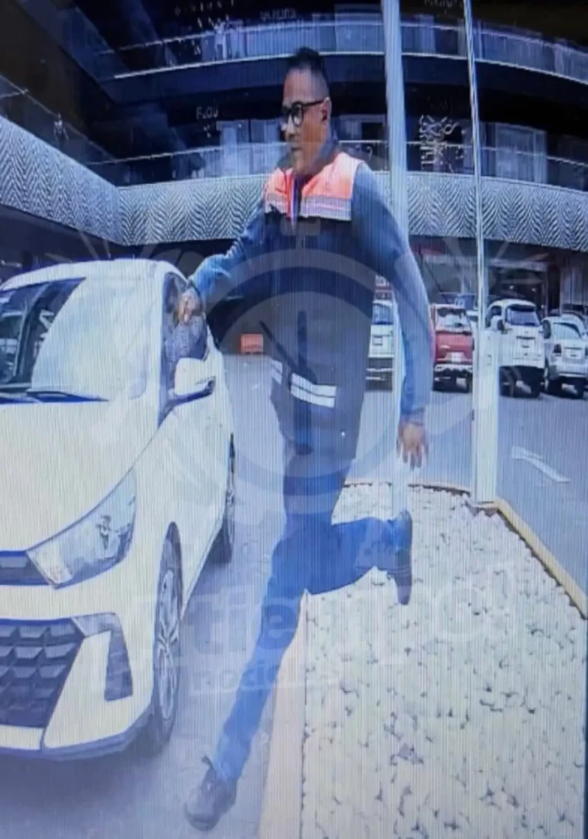 Identifican a sujetos que mataron a militar en la Plaza Kentro de Puebla