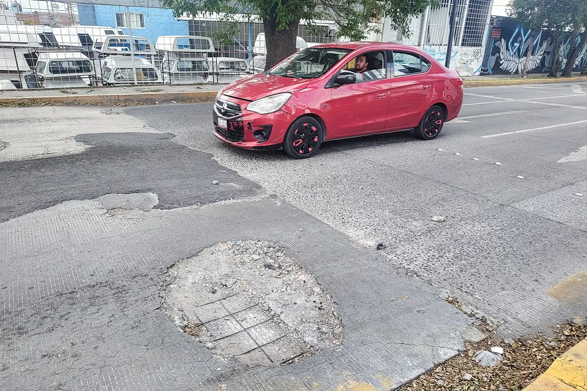 Invierten 50 millones de pesos para bacheo en Puebla; solo han tapado 39 mil de 200 mil 4 Invierten 50 millones de pesos para bacheo en Puebla