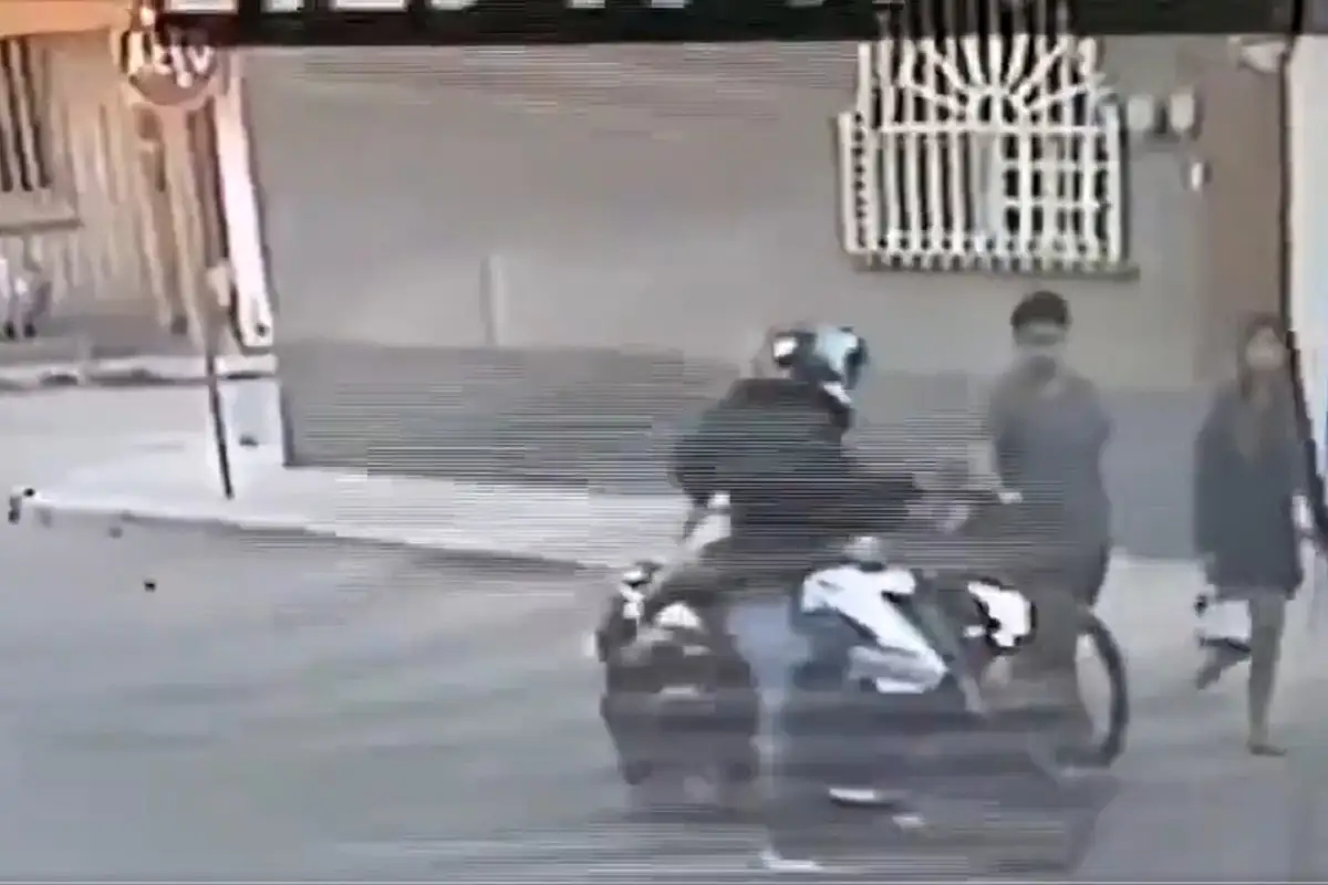 VIDEO: Apuñalan a estudiante de la BUAP durante violento asalto 1 Apuñalan a estudiante de la BUAP durante violento asalto