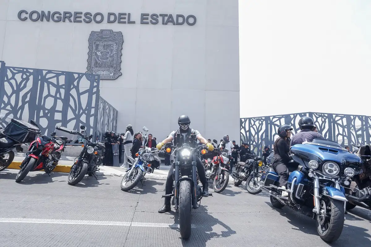 Motociclistas se manifiestan contra la Ley de Movilidad de Puebla esto es lo que piden 1 Motociclistas se manifiestan contra la ley de Movilidad de Puebla esto es lo que piden
