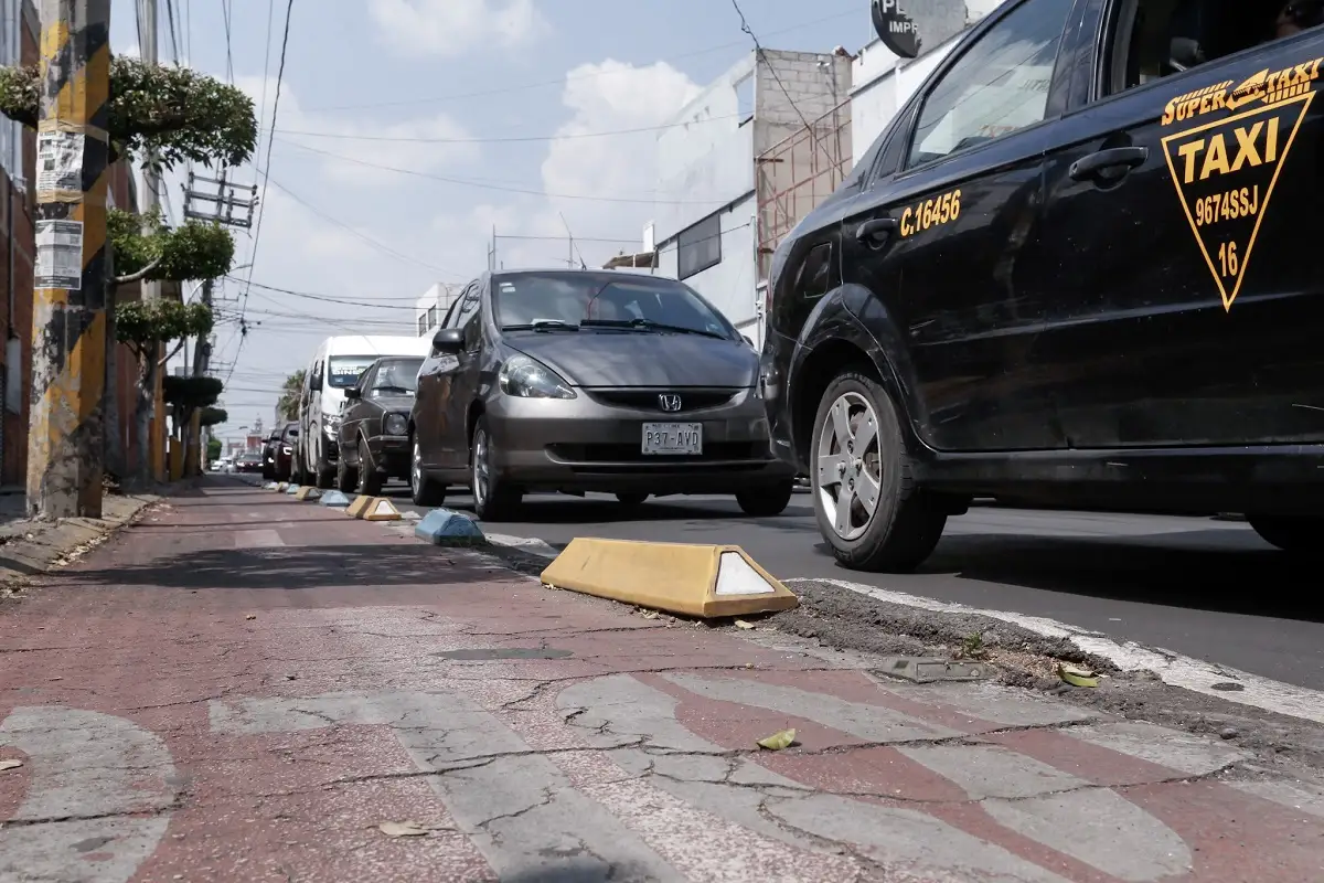 Proponen multa de hasta 11 mil pesos por invadir ciclovías en Puebla 1 Proponen multa por invadir ciclovías en Puebla