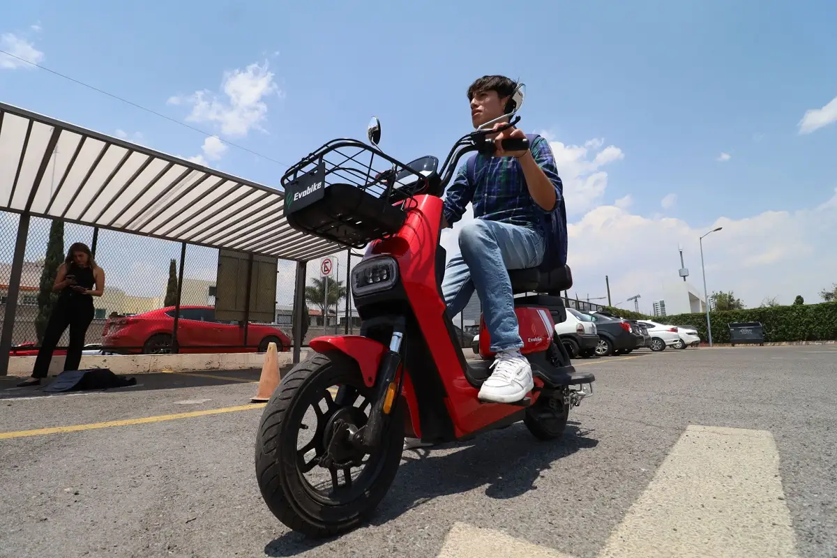 Reforma para uso de motocicletas incluirá regulación de scooters y bicis eléctricas en Puebla 1 Reforma para uso de motocicletas incluirá regulación de scooters y bicis eléctricas en Puebla